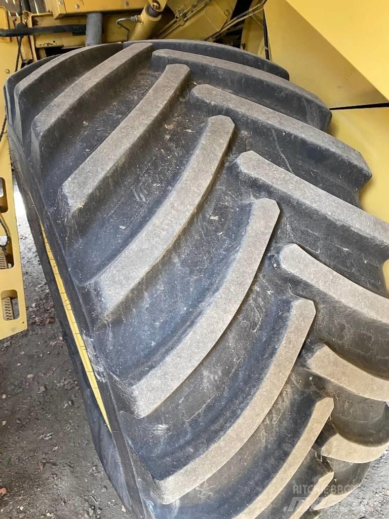 New Holland TX 62 Skurtreskere