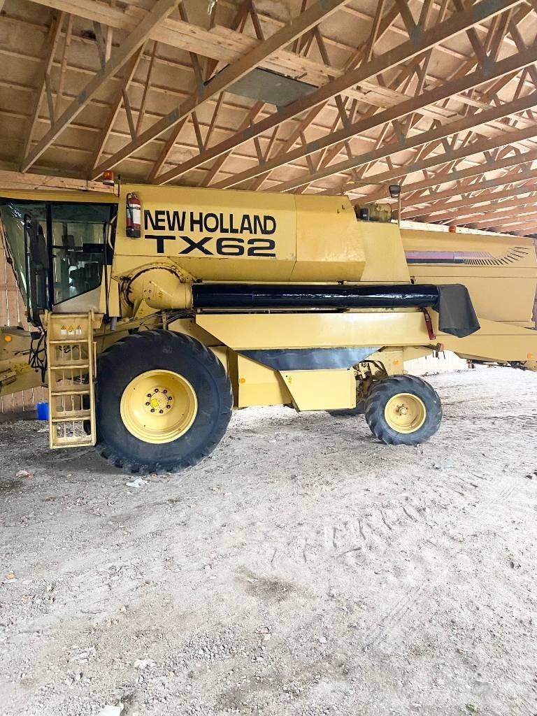 New Holland TX 62 Skurtreskere