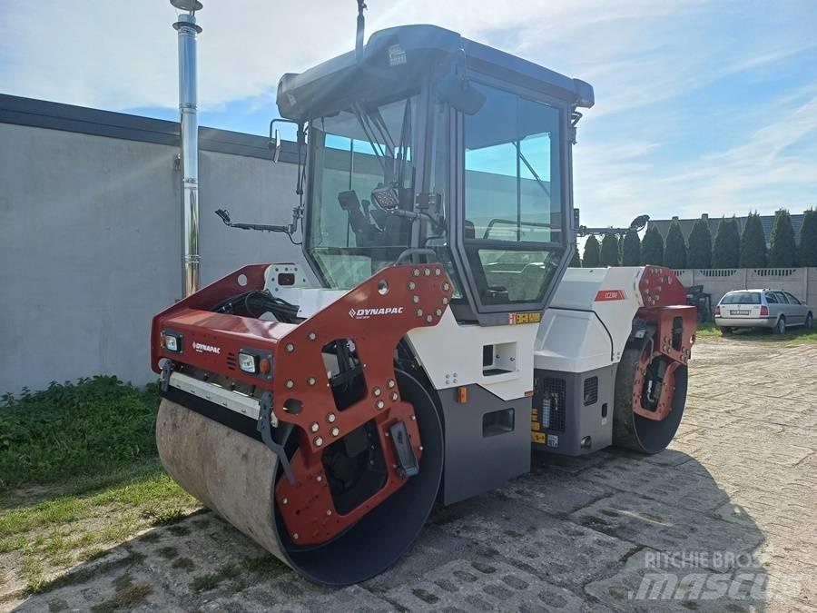 Dynapac CC 2300 Tandem Valser