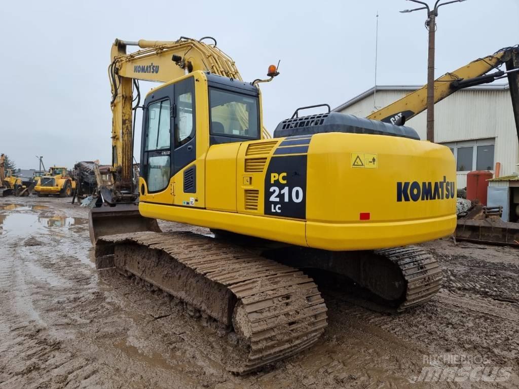 Komatsu PC 210-8 Beltegraver