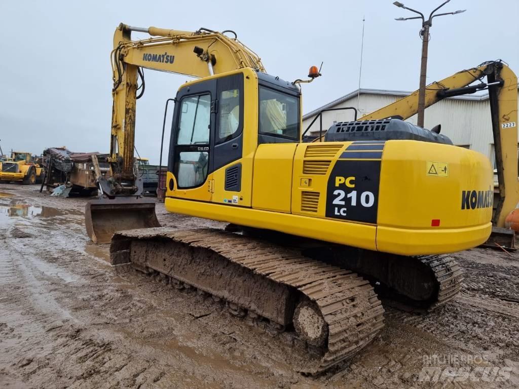 Komatsu PC 210-8 Beltegraver