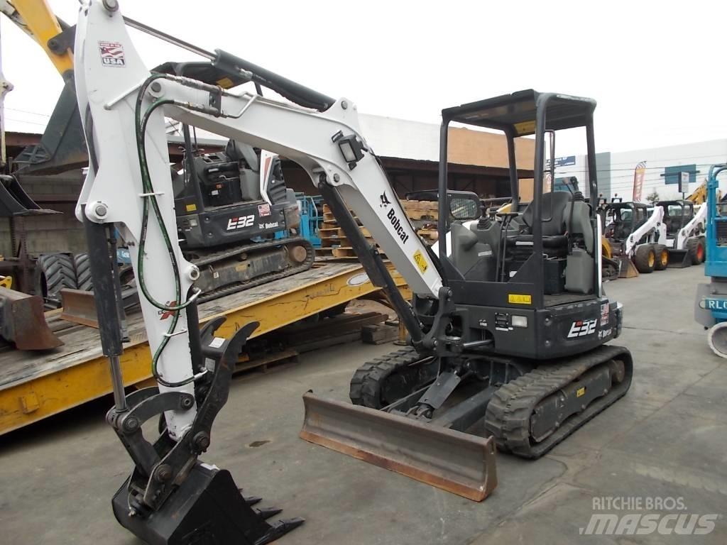Bobcat E32i Minigravere <7t