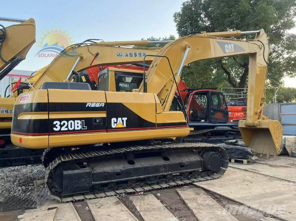 CAT 320 B L Beltegraver