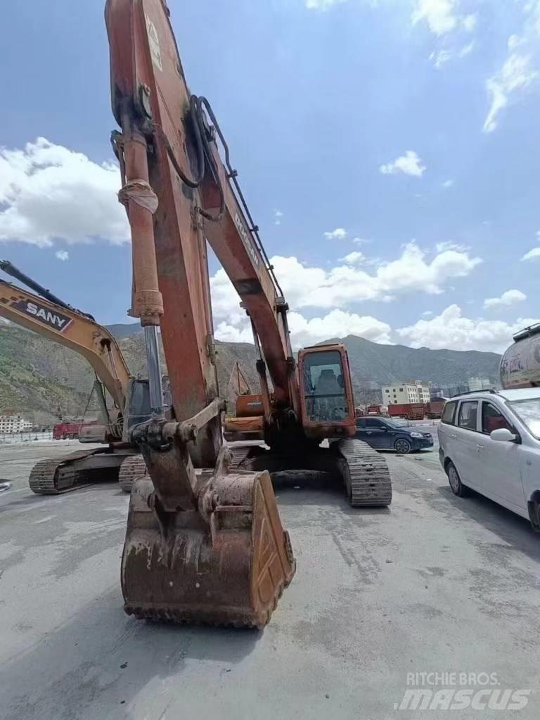 Doosan DX 225 Beltegraver