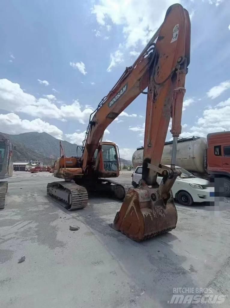 Doosan DX 225 Beltegraver