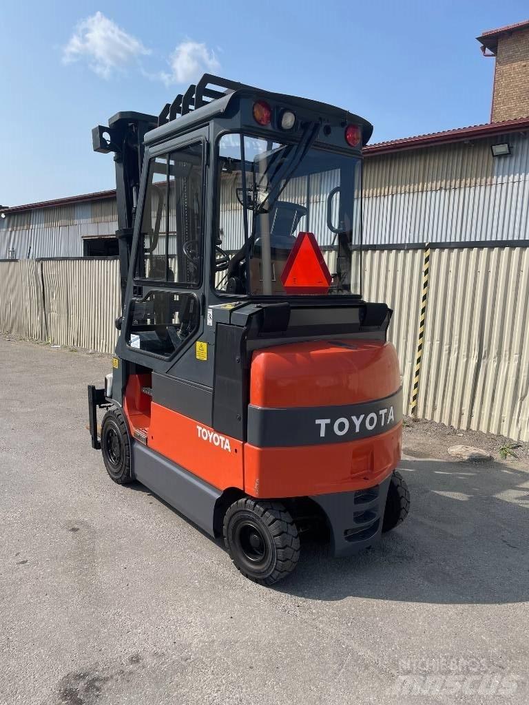 Toyota 7FBMF30 Elektriske trucker