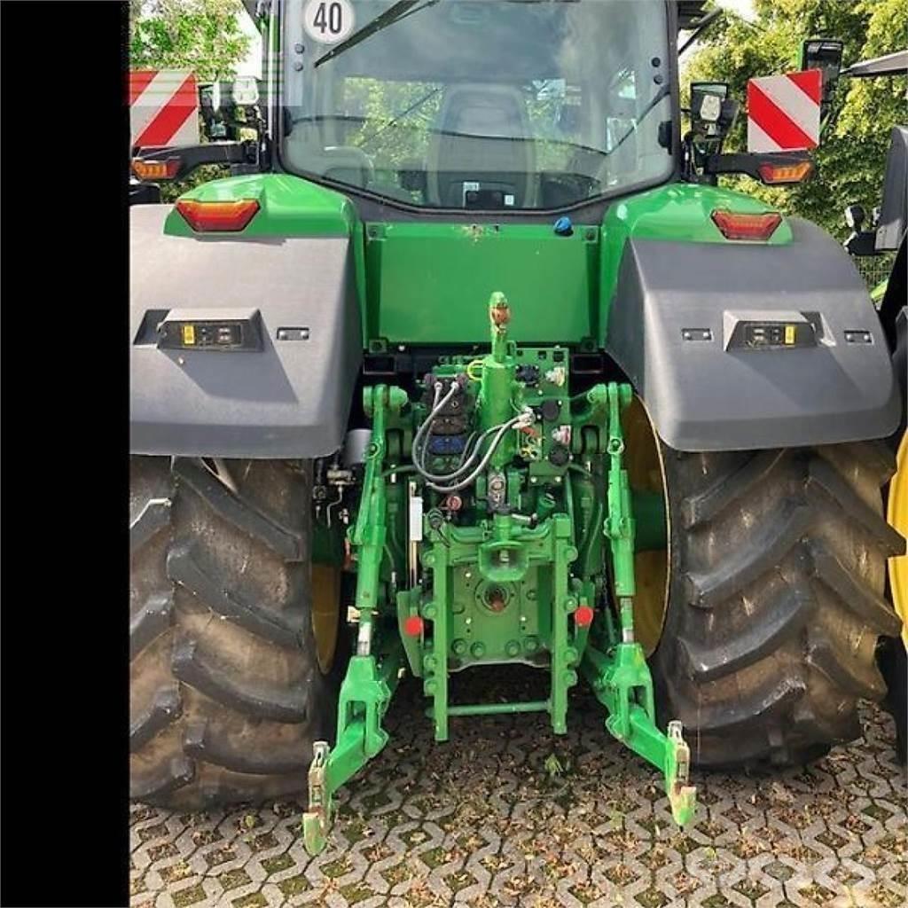 John Deere 7r 330 Traktorer