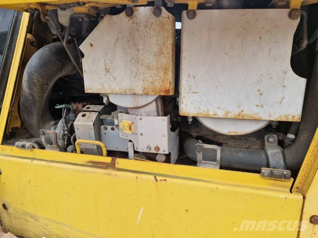 Komatsu D 65 PX-18 Dozere Beltegående