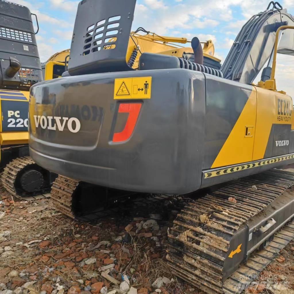 Volvo EC 240 Beltegraver