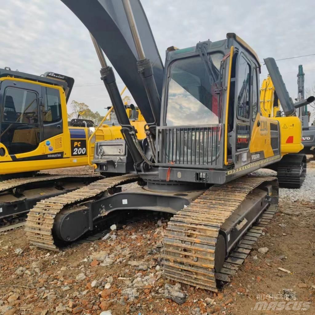 Volvo EC 240 Beltegraver