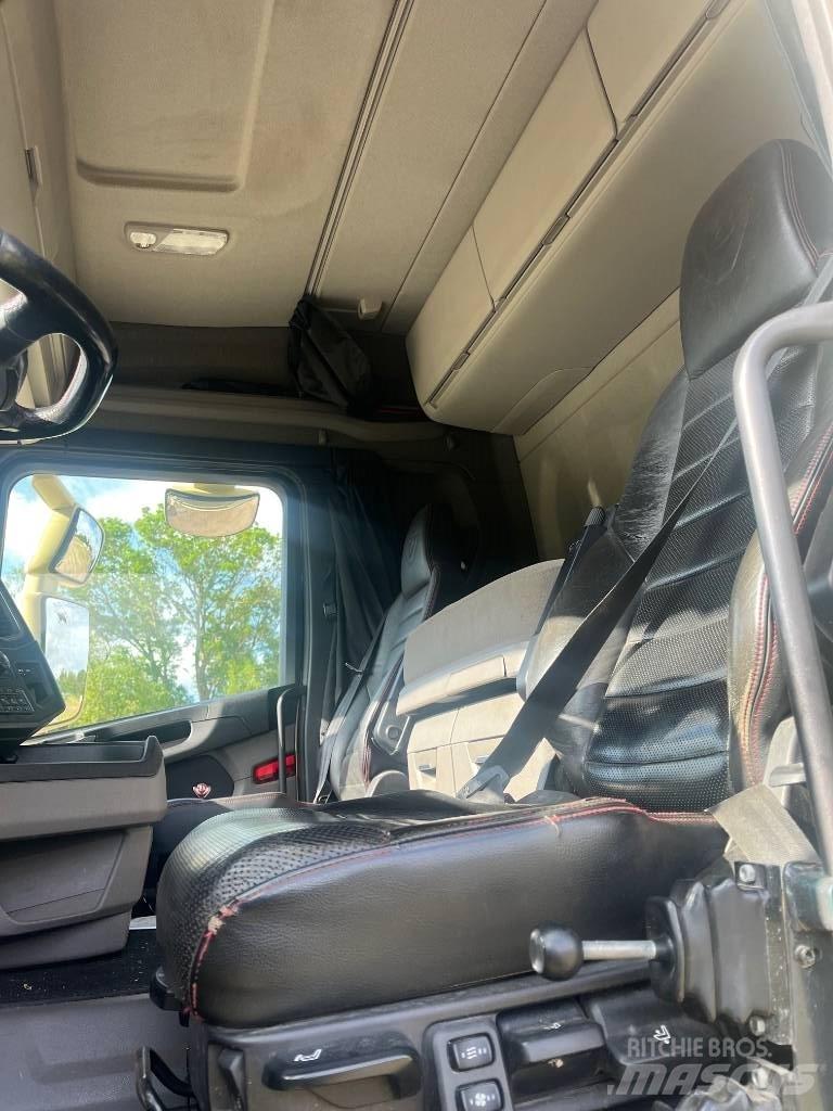 Scania R 520 Tridem Kranbil