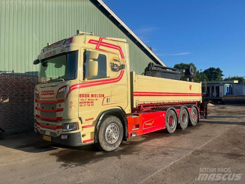 Scania R 520 Tridem Kranbil