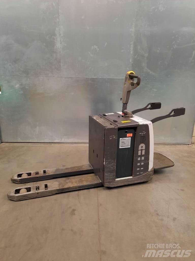 UniCarriers PMR200P Lavtløftende truck med platform
