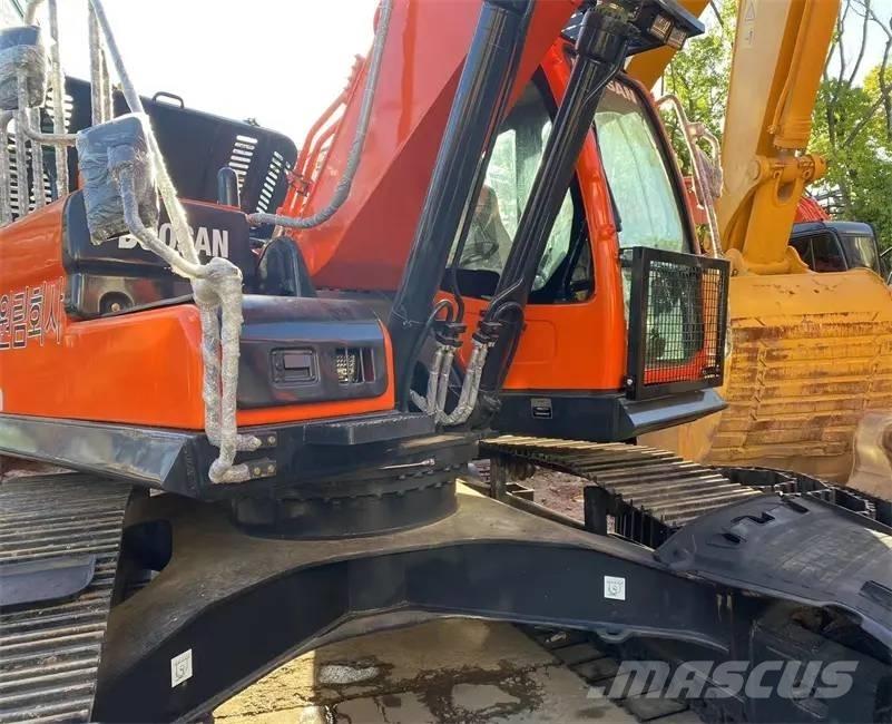 Doosan DX300LC-9C Beltegraver