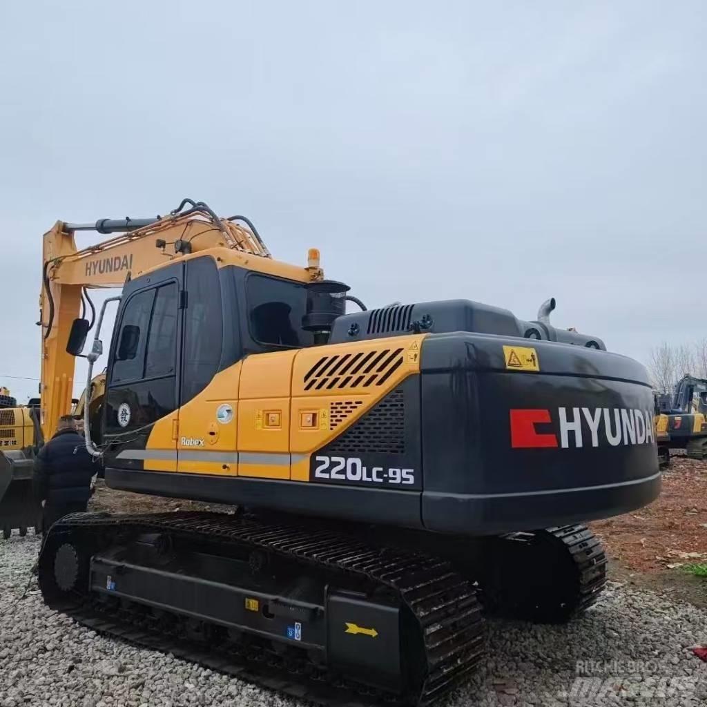 Hyundai 220-9S Beltegraver
