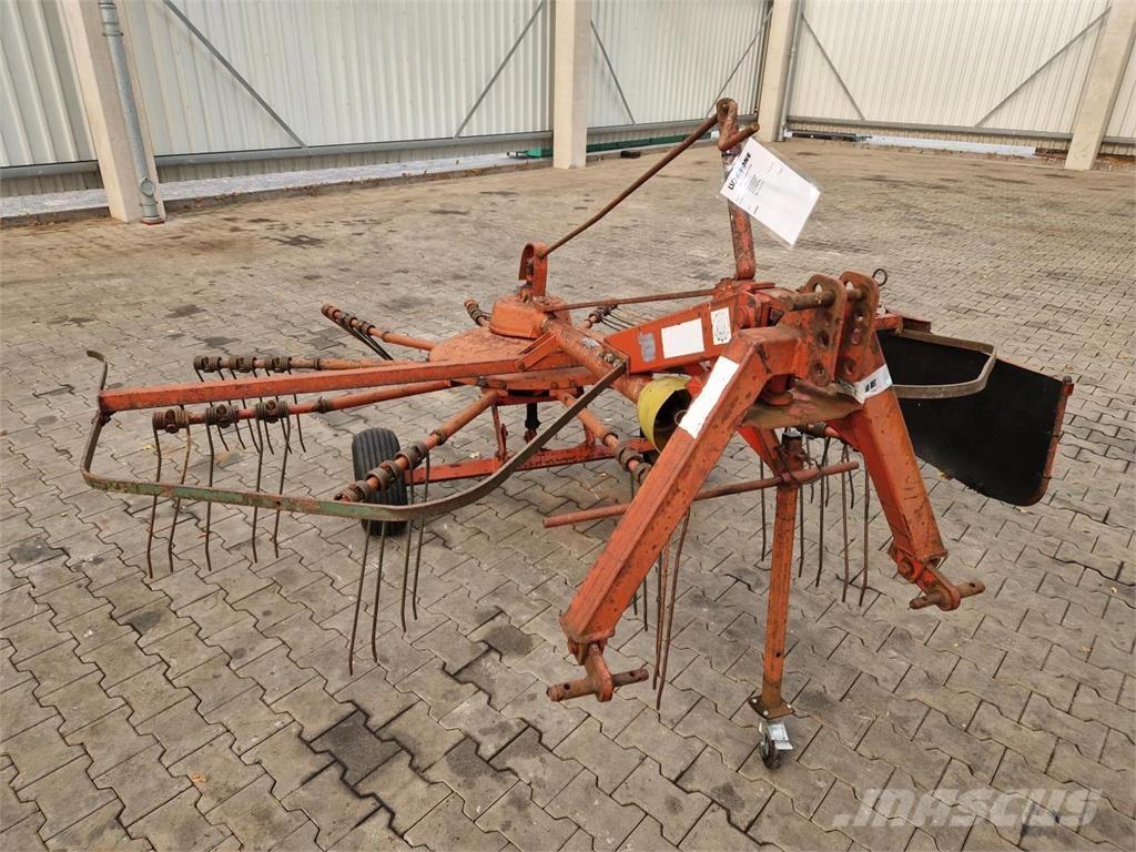 Fella TS 325 Svanser