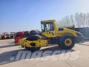 Bomag BW 220D-40 Tandem Valser