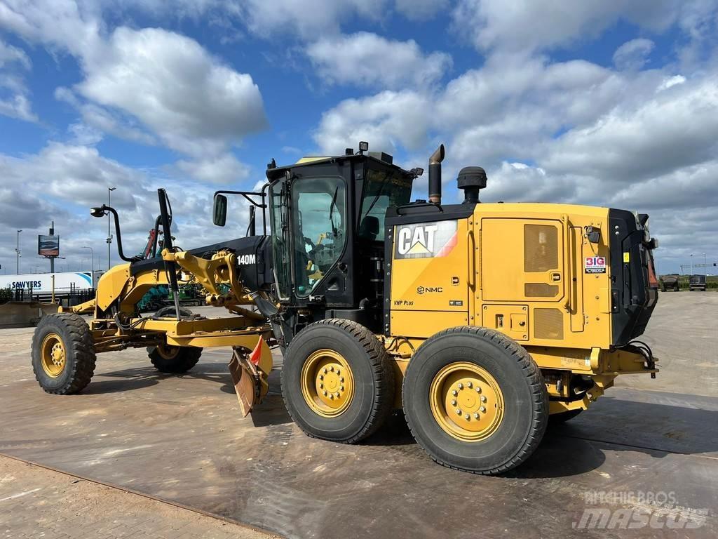 CAT 140M2 Veihøvler