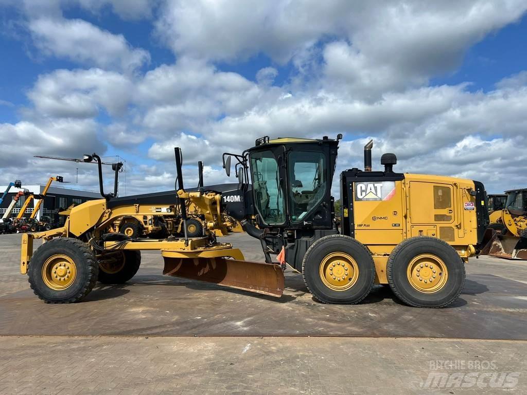 CAT 140M2 Veihøvler