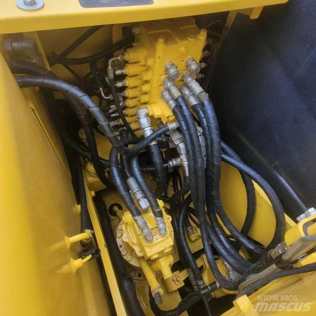 Komatsu PC 130 Beltegraver