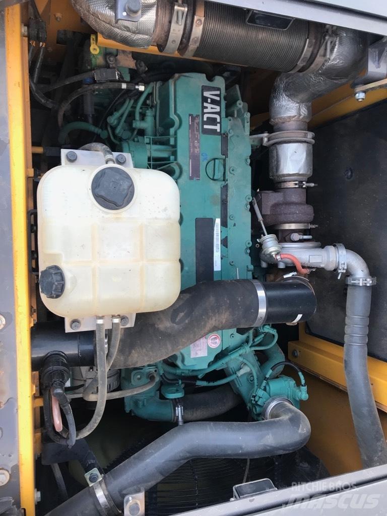 Volvo EC 250 E Beltegraver