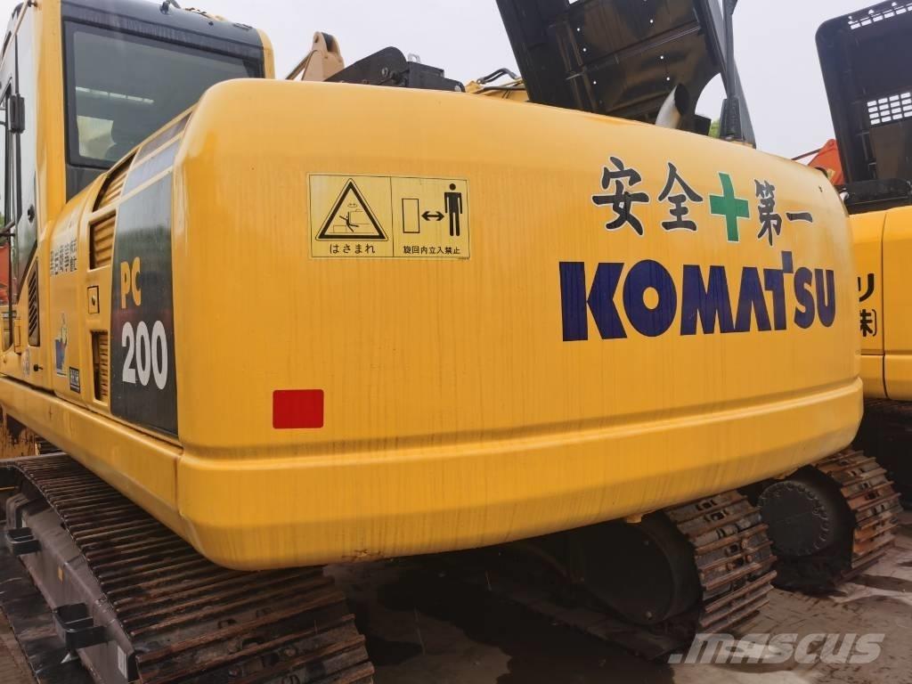 Komatsu PC 200-8 Beltegraver
