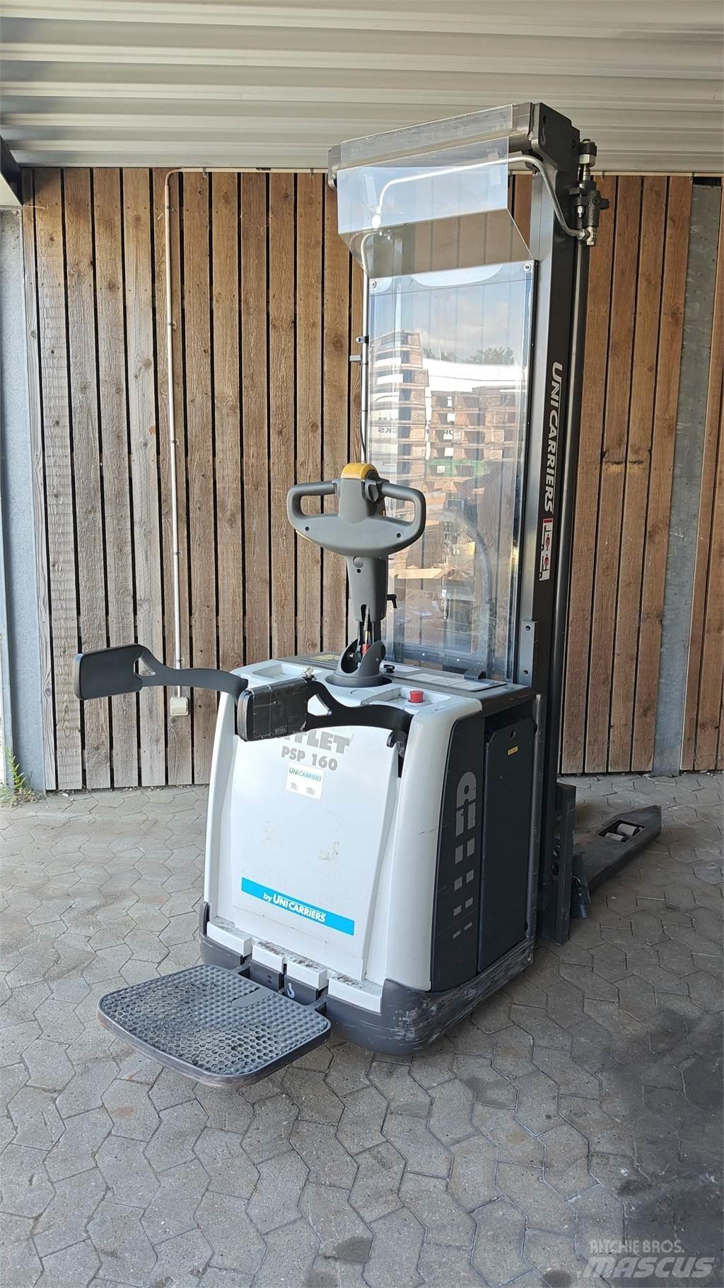 Atlet PSP160 Lavtløftende truck med platform