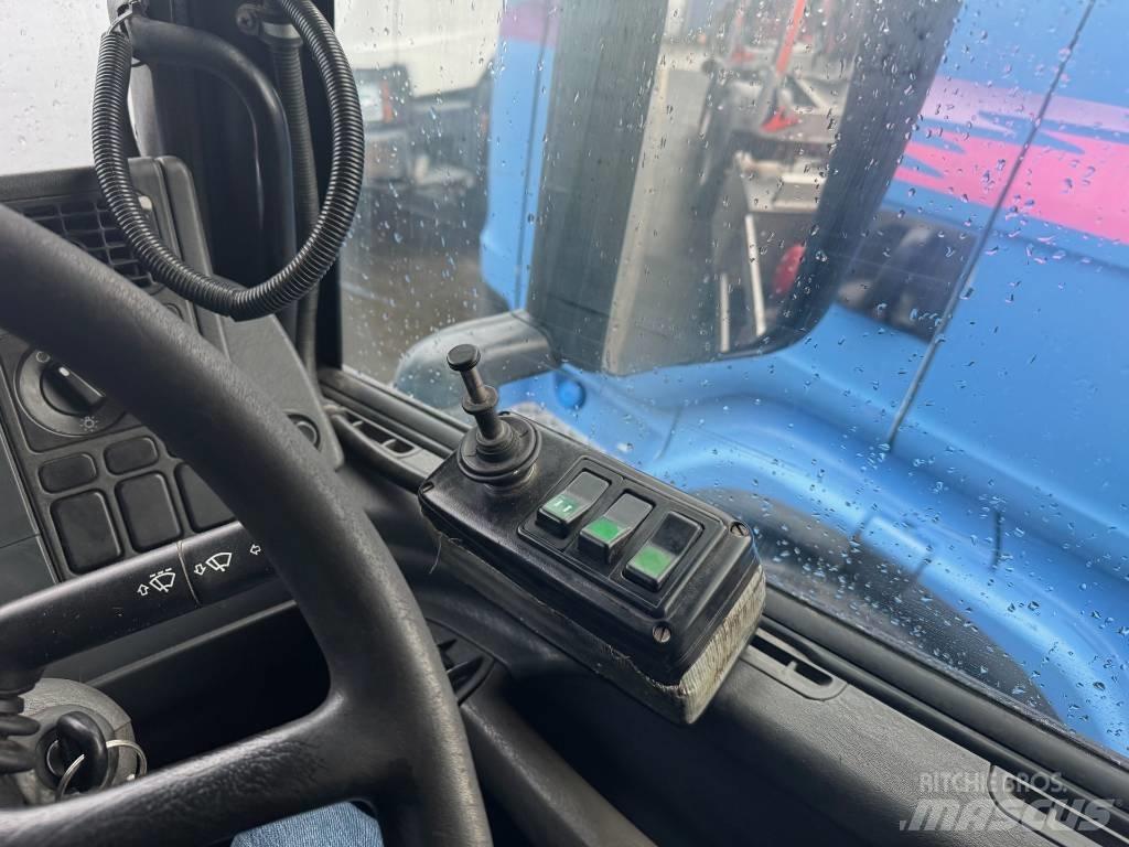 Scania P94DB Renovasjonsbil