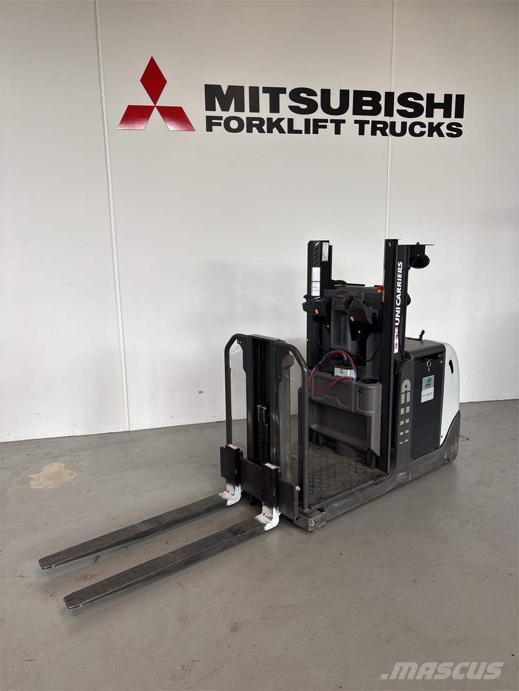 UniCarriers EPL100 Lavtløftende plukketruck