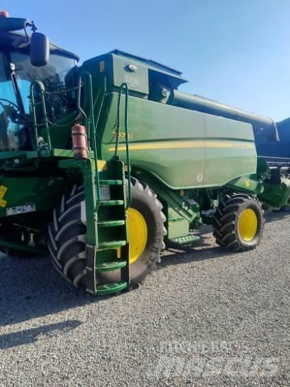 John Deere T 670 i Skurtreskere
