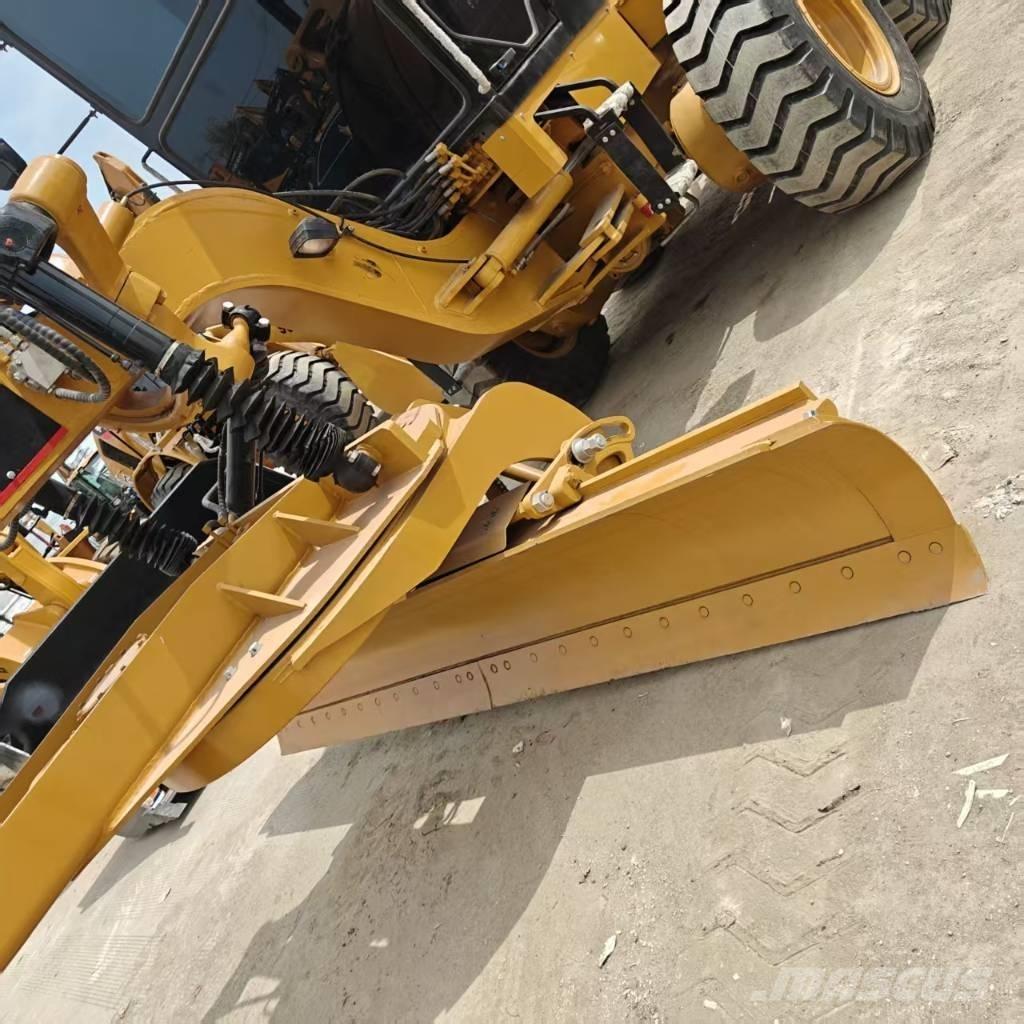 CAT 140 H Beltegraver