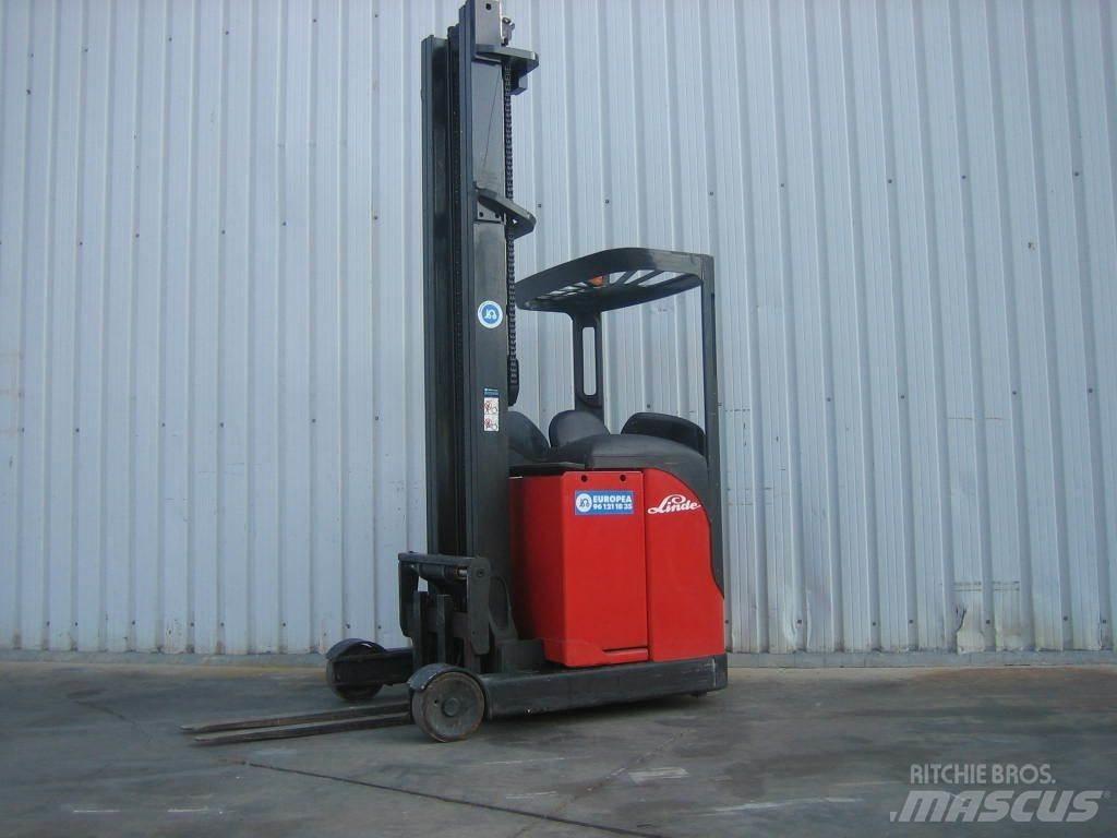 Linde R14 03 Skyvemasttruck