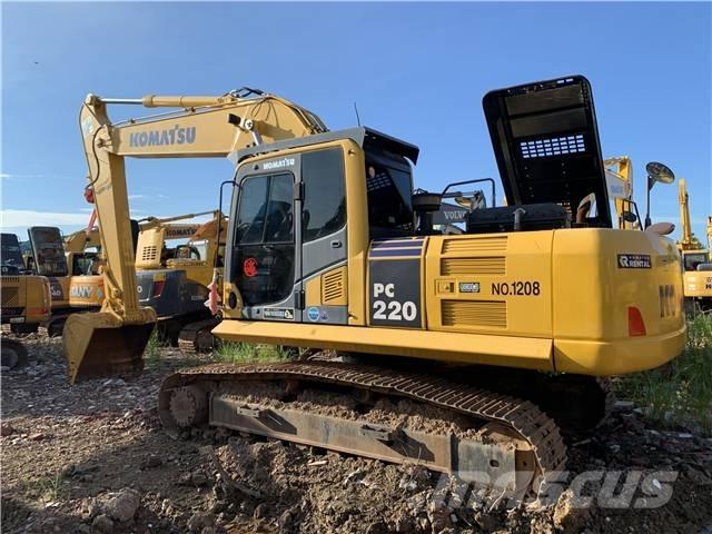 Komatsu PC 220-8 Beltegraver