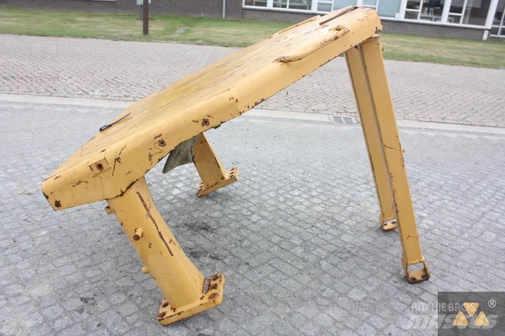 CAT D8N O-rops cab Førerhus og Interiør