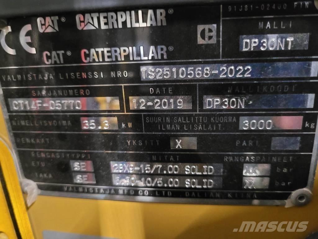 CAT DP 30 N Diesel Trucker