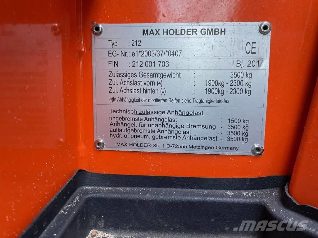 Holder B250 Kompakttraktorer