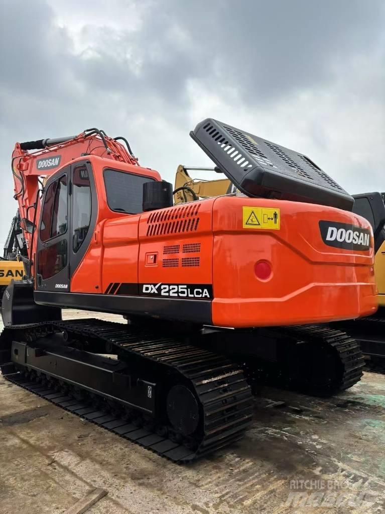 Doosan 225 LCA Beltegraver