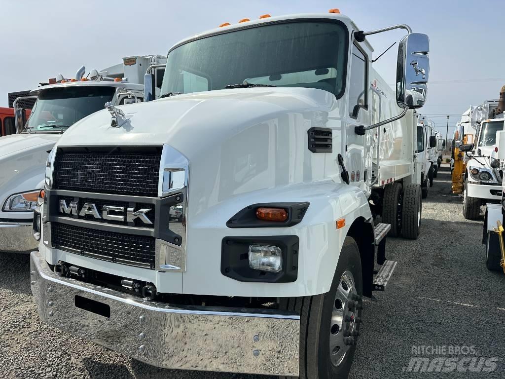 Mack MD7 Renovasjonsbil