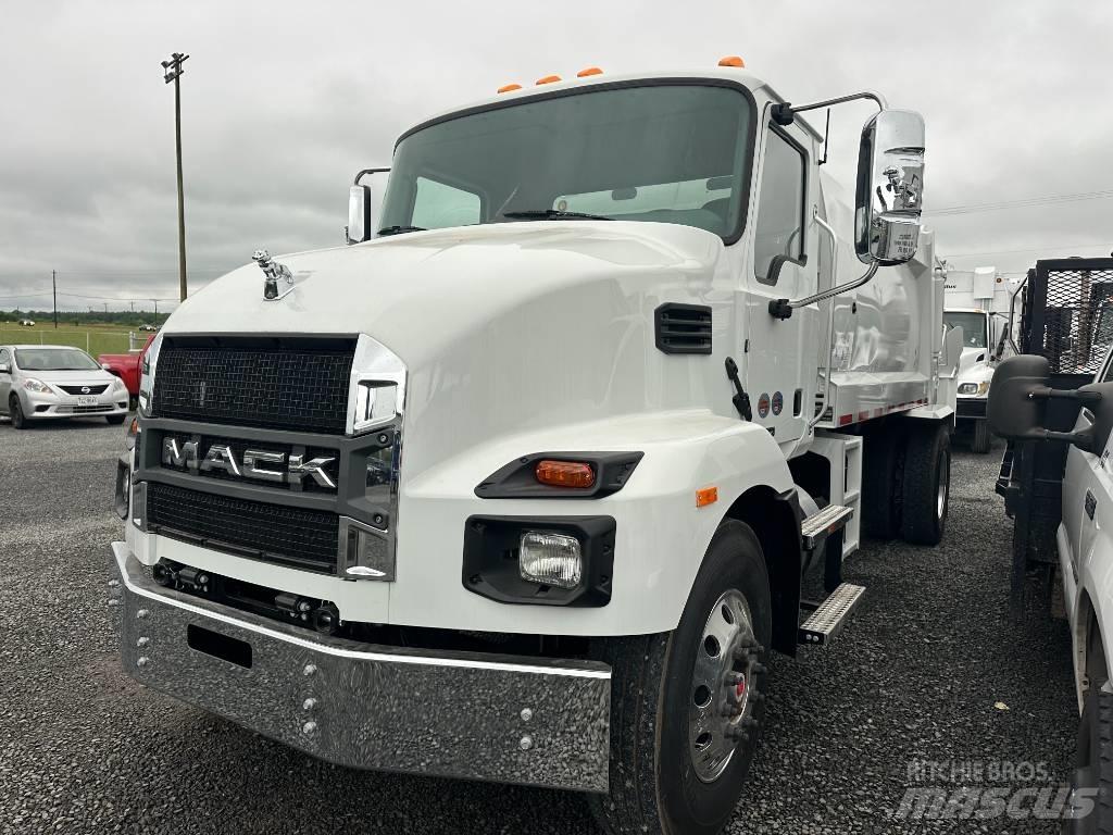 Mack MD7 Renovasjonsbil
