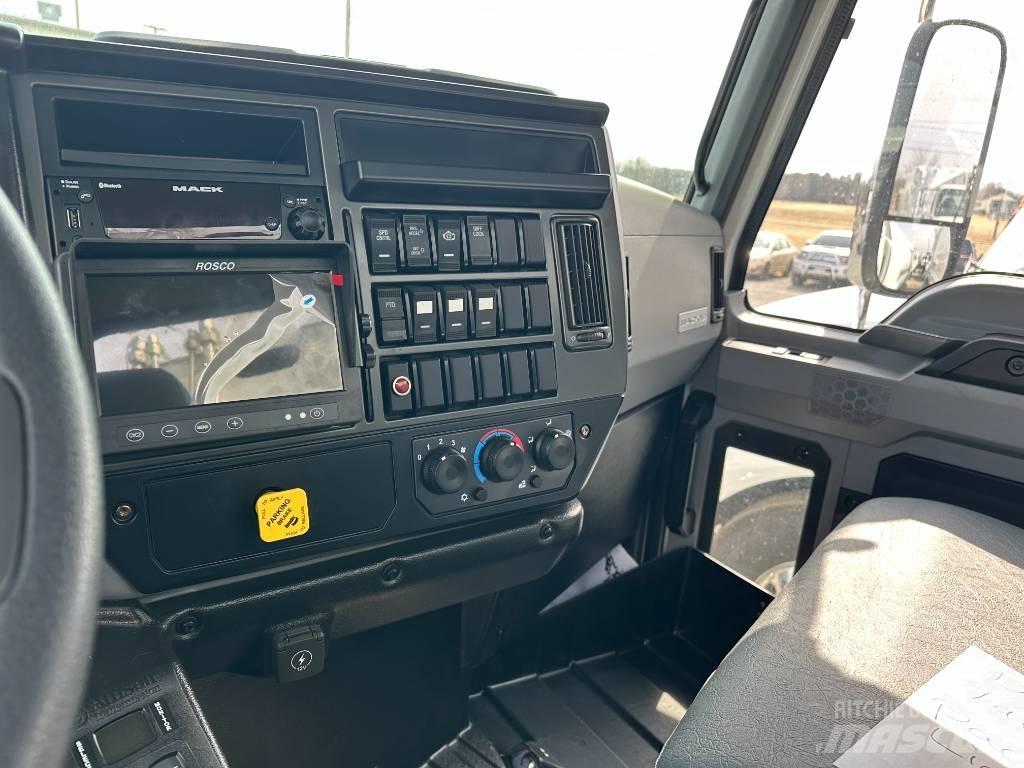 Mack MD7 Renovasjonsbil
