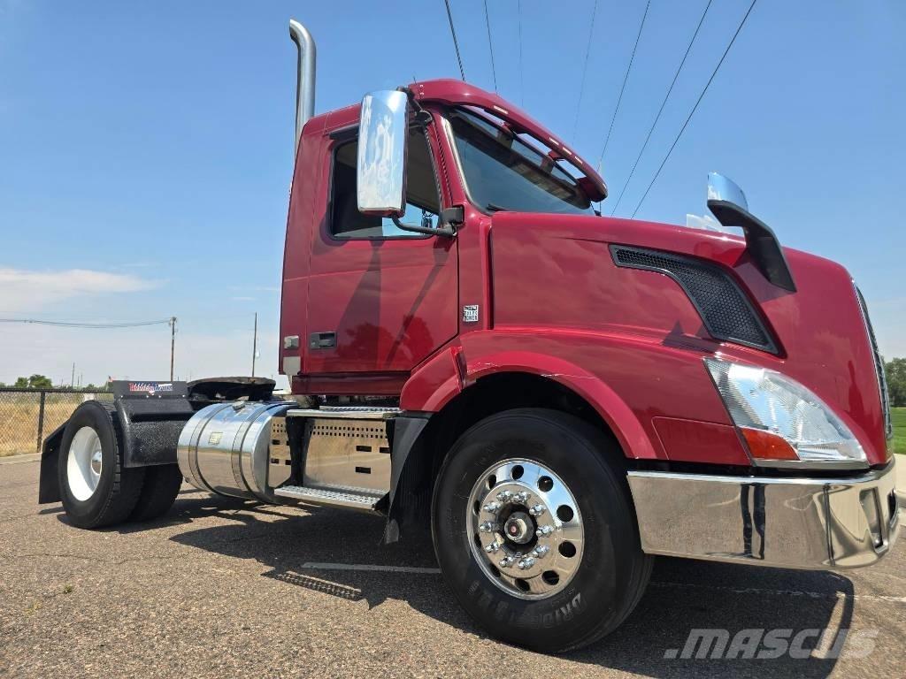 Volvo VNL 42 T300 Trekkvogner