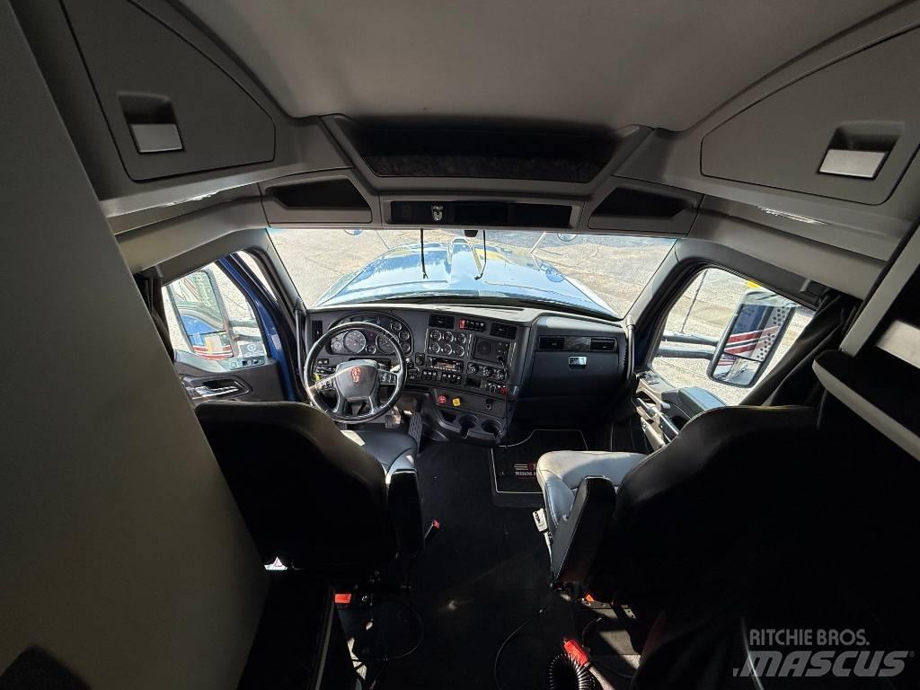Kenworth W 990 Trekkvogner