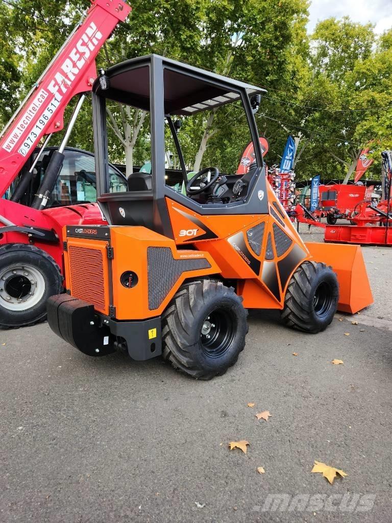 Castloaders 30T Kompakttraktorer