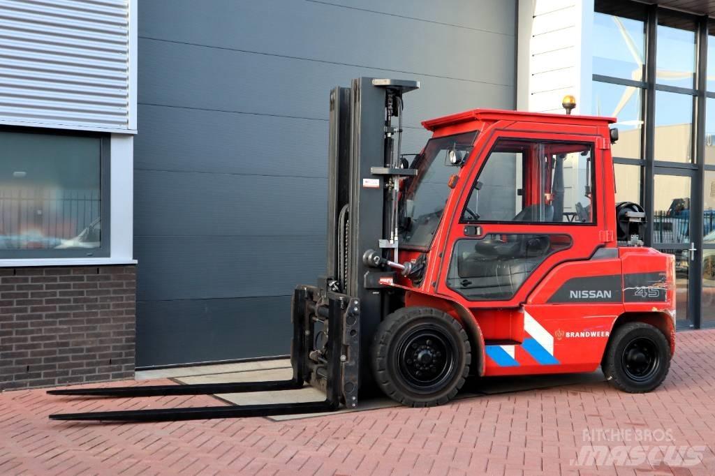 Nissan J1F4A45LY Propan trucker