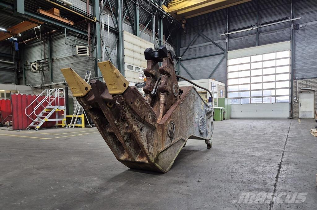 CAT P245-PS Asfaltskjærer