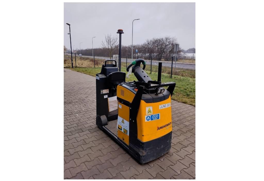 Jungheinrich EZS 130 Tauetraktor