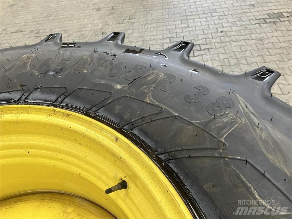 Mitas 650/65R38 Dekk, hjul og felger