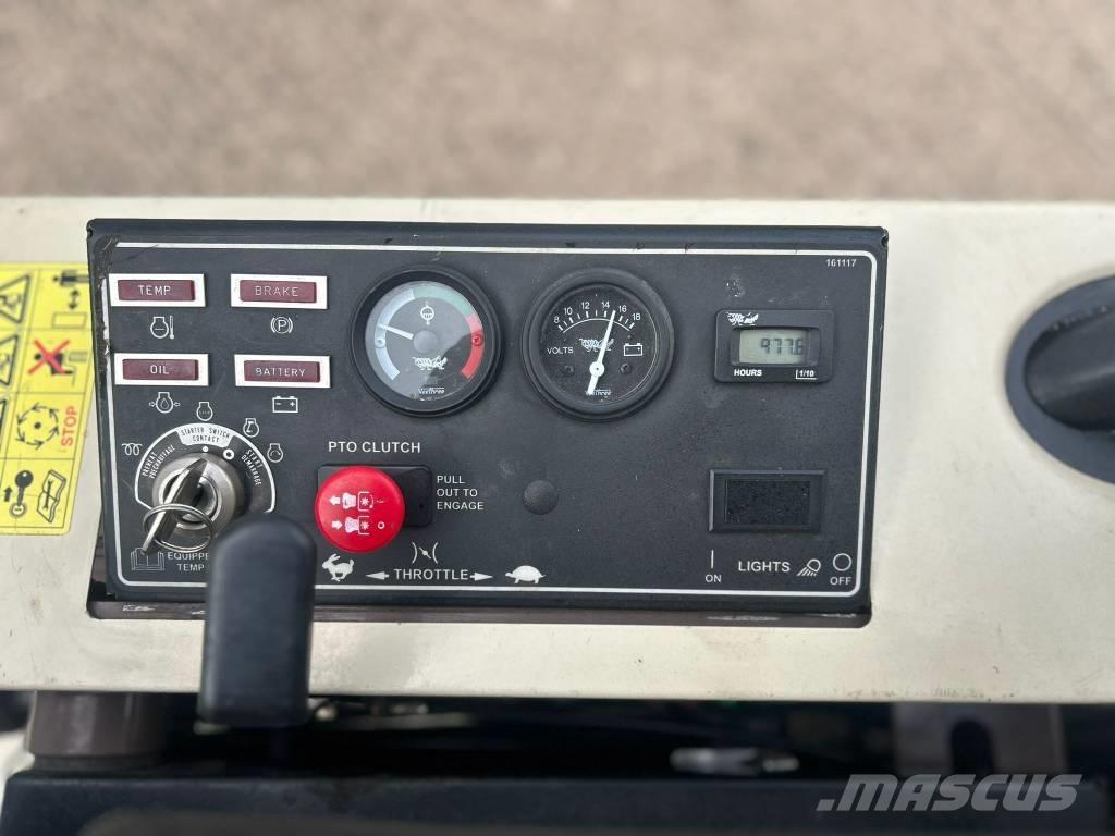 Grasshopper 321 D Spakstyrte gressklippere