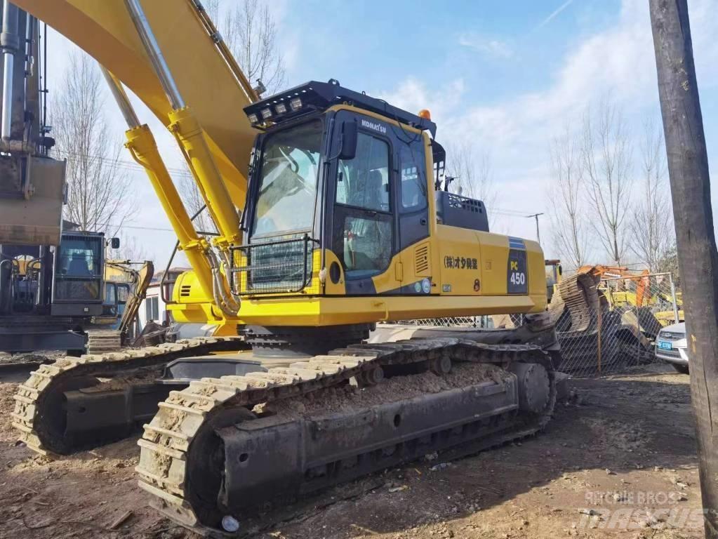 Komatsu PC 450-8 Beltegraver