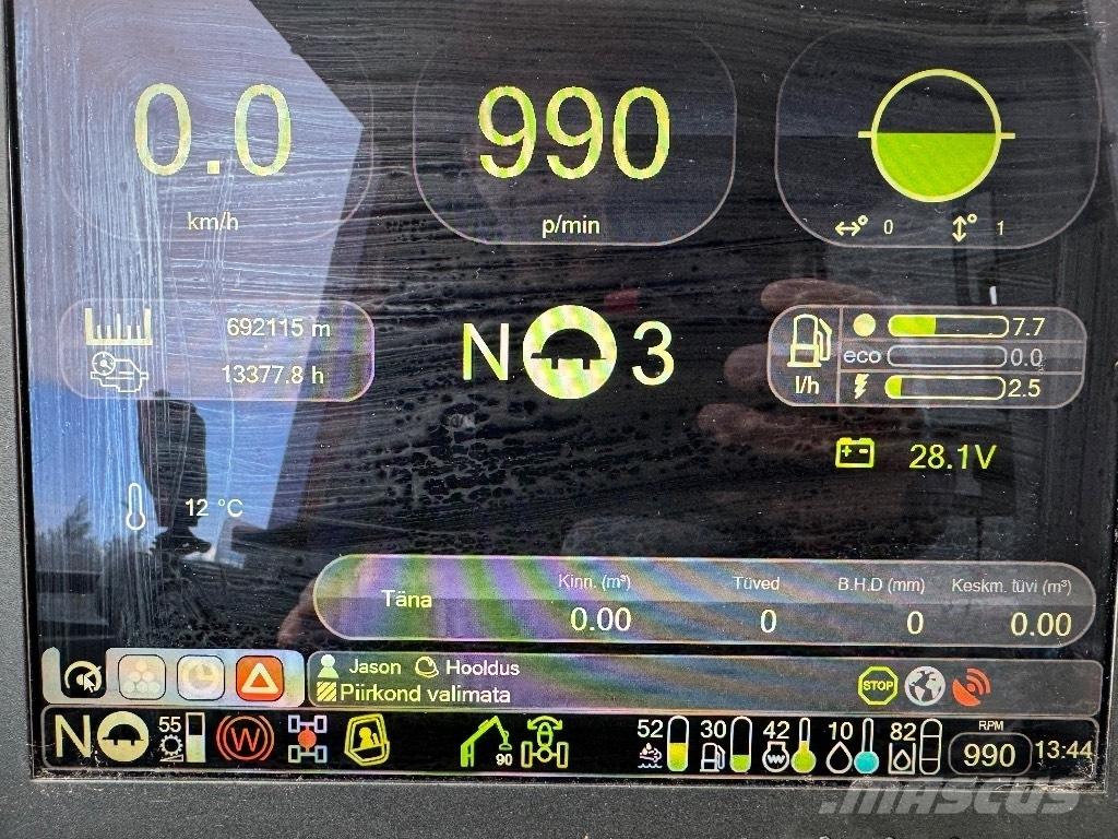 Komatsu 911 Hogstmaskiner